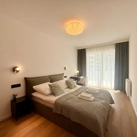 Apartment Ho!house Quorum Sikorskiego *